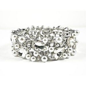 Stylish Thick Mix Large Pearl & Crystal Bracelet